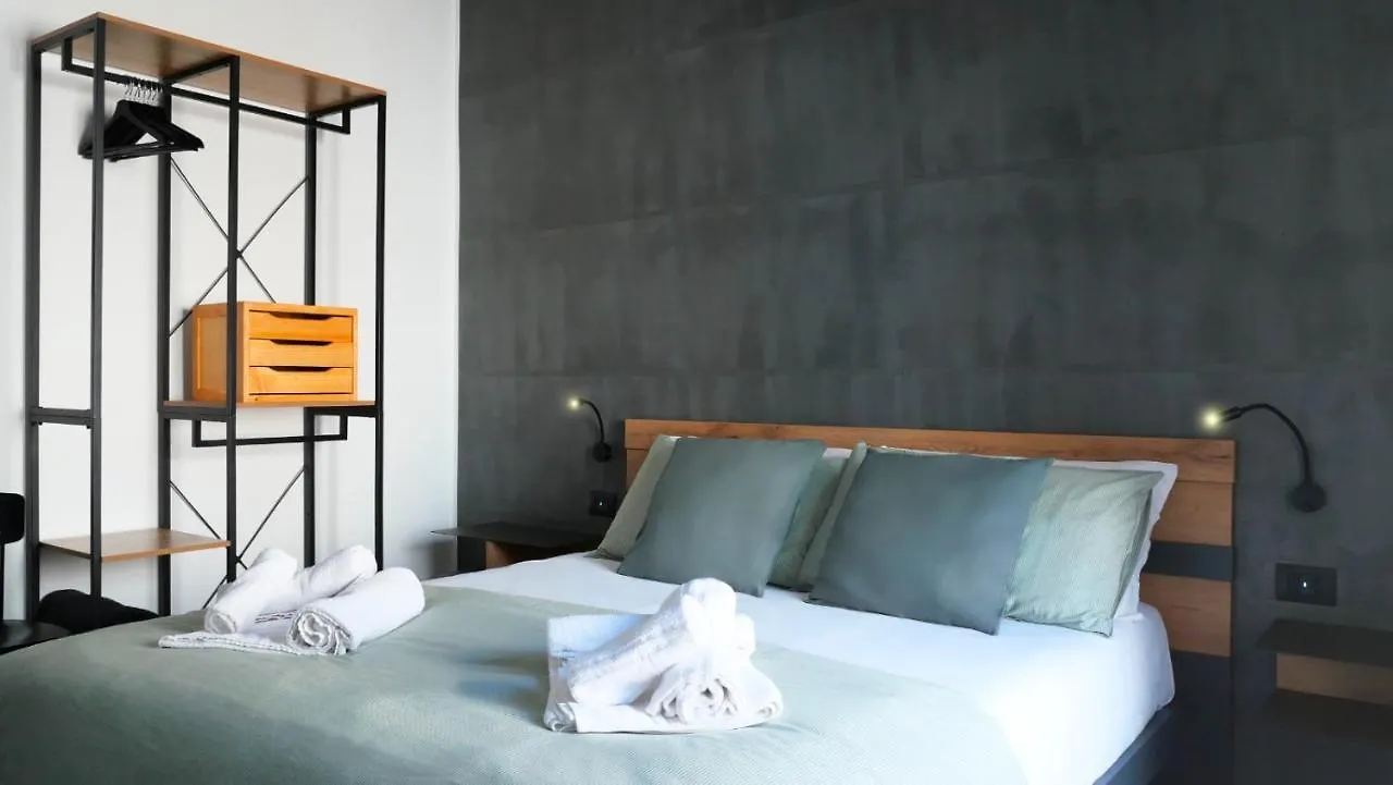 Bed & Breakfast B&B Filo 15 Aeroporto di Catania Fontana Rossa Italia