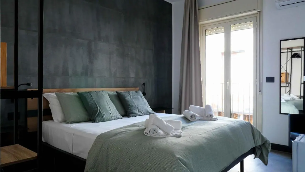 Bed & Breakfast B&B Filo 15 Aeroporto di Catania Fontana Rossa Italia