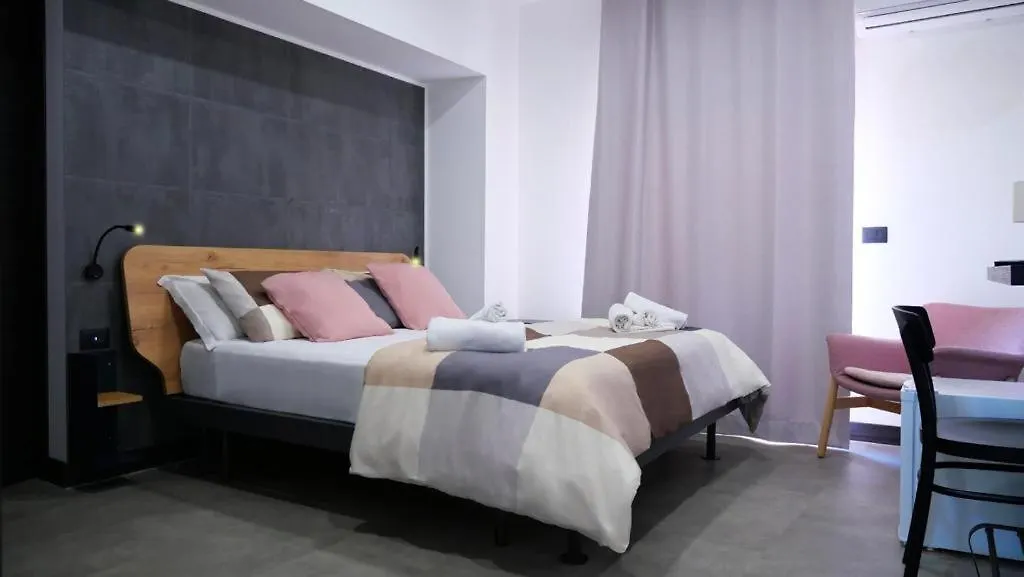 B&B Filo 15 Aeroporto di Catania Fontana Rossa Bed & Breakfast